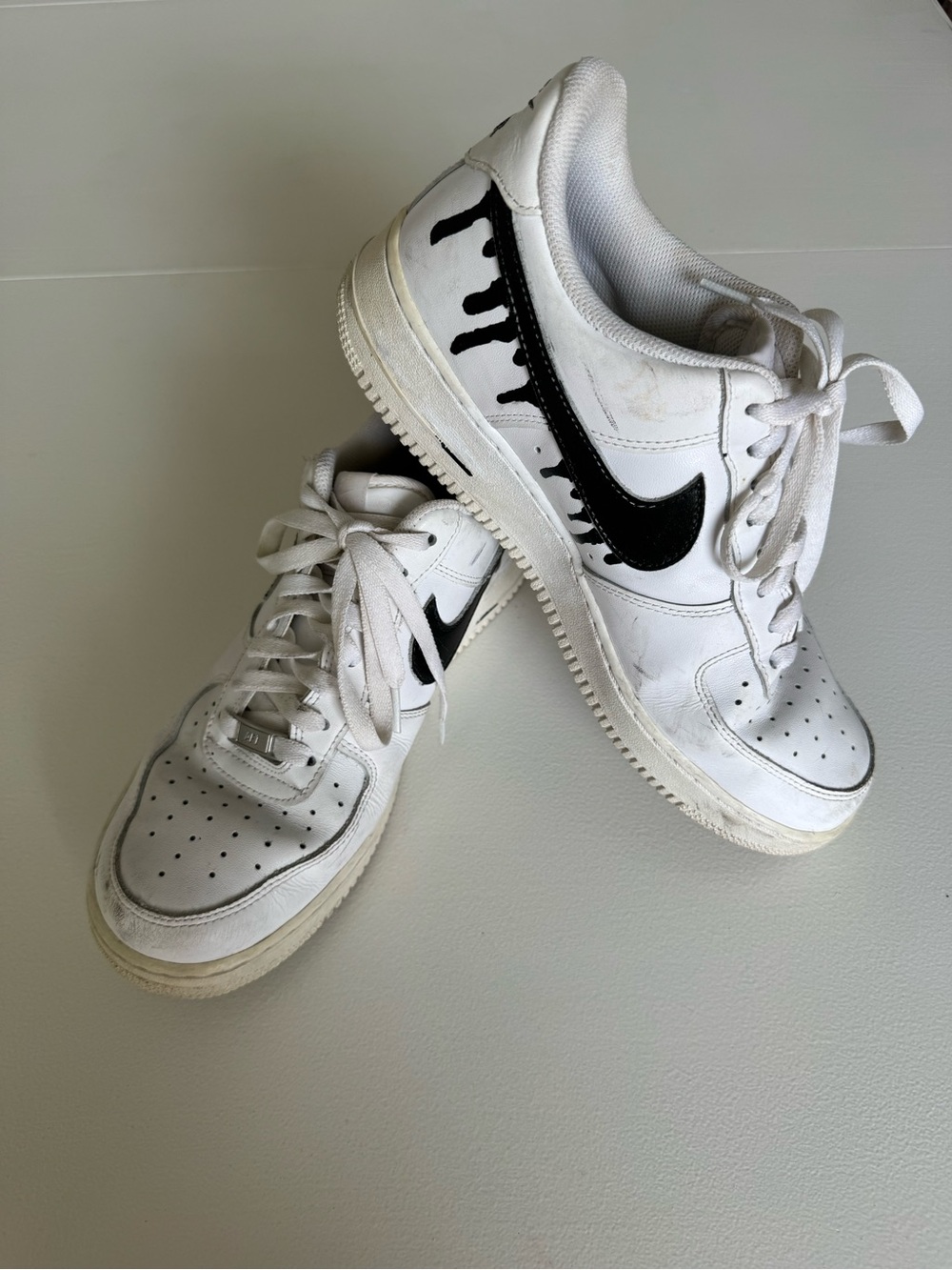 Nike Air Force 1 Drippy Black Swoosh Sneakers US 9.5
